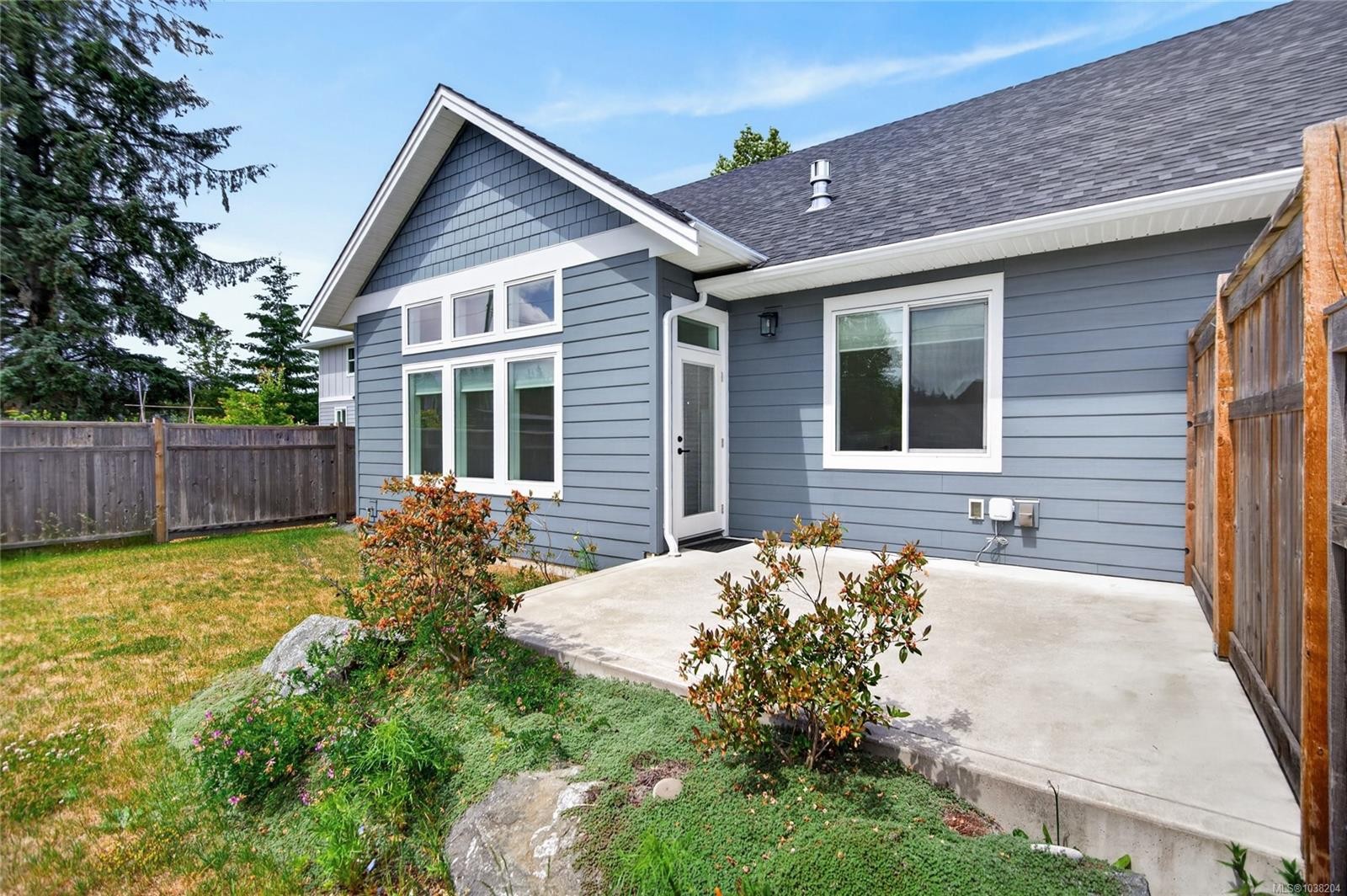 B-992 Erickson Rd, Campbell River, BC - Outdoor