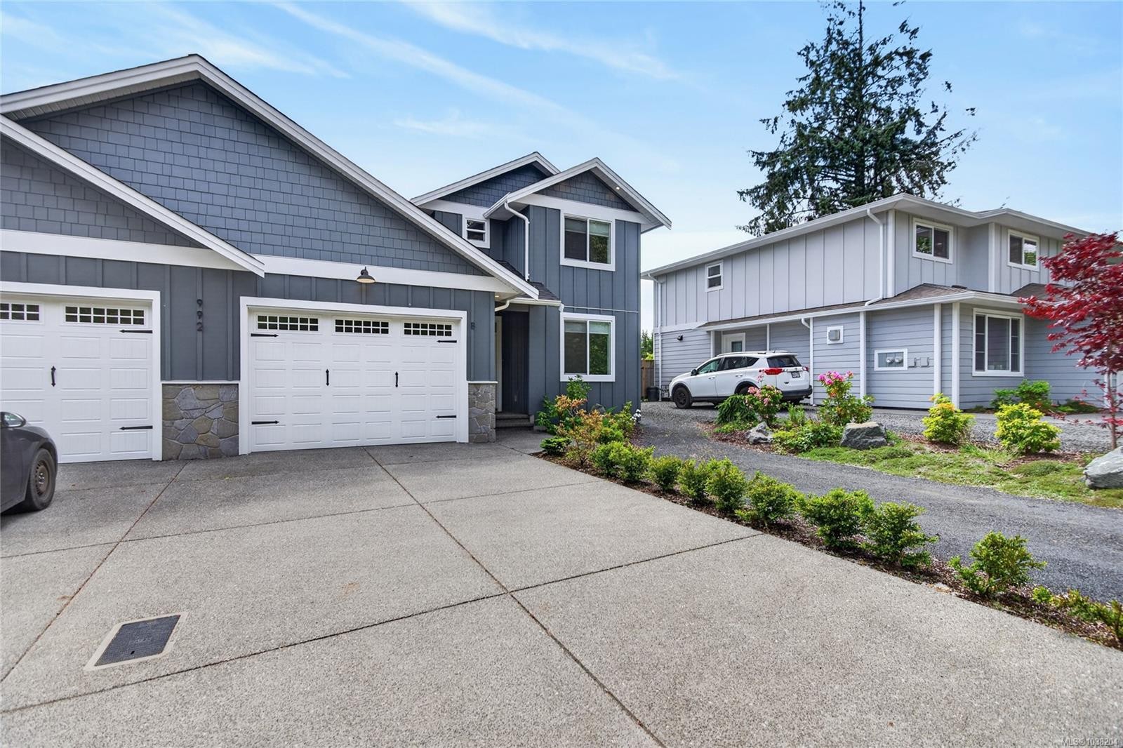 B-992 Erickson Rd, Campbell River, BC - Outdoor With Facade