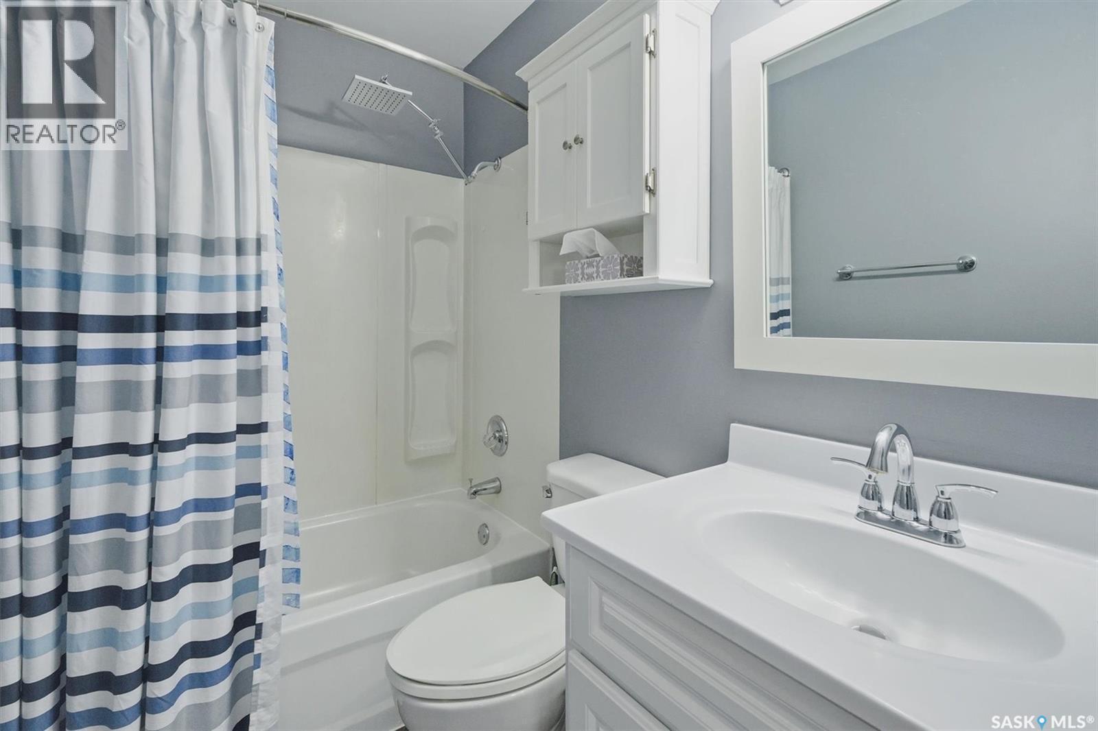 31 Bence Crescent, Saskatoon, SK - Indoor Photo Showing Bathroom