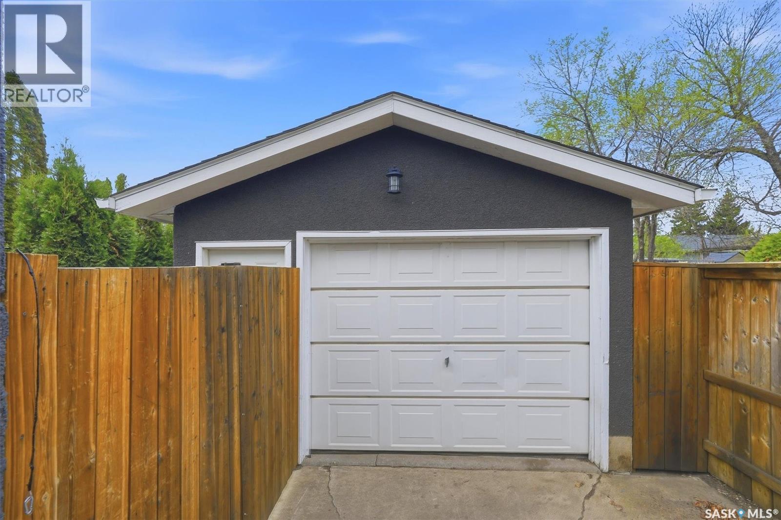 31 Bence Crescent, Saskatoon, SK - Outdoor With Exterior