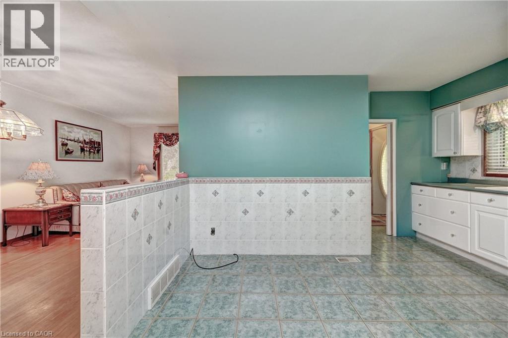132 Forest Hill Drive, Kitchener, ON - Indoor Photo Showing Other Room