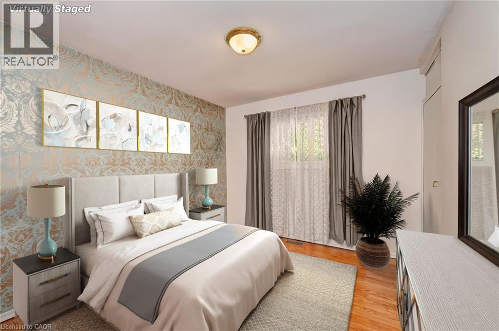132 Forest Hill Drive, Kitchener, ON - Indoor Photo Showing Bedroom