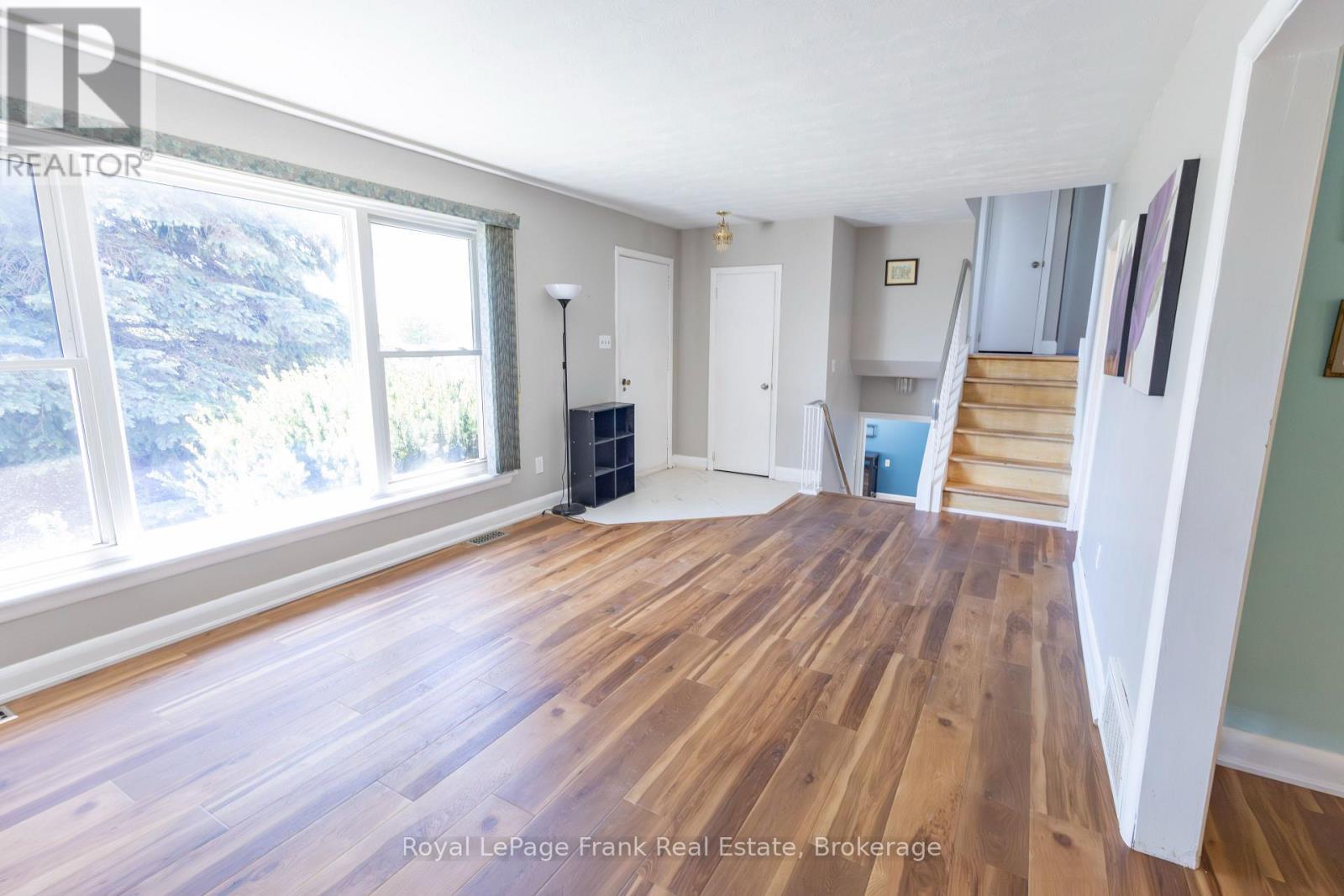 872 Weller Street, Peterborough (Monaghan Ward 2), ON - Indoor With Fireplace