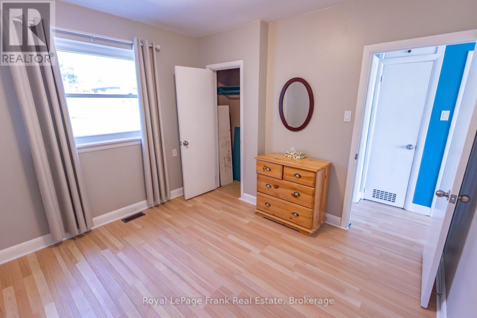 872 Weller Street, Peterborough (Monaghan Ward 2), ON - Indoor