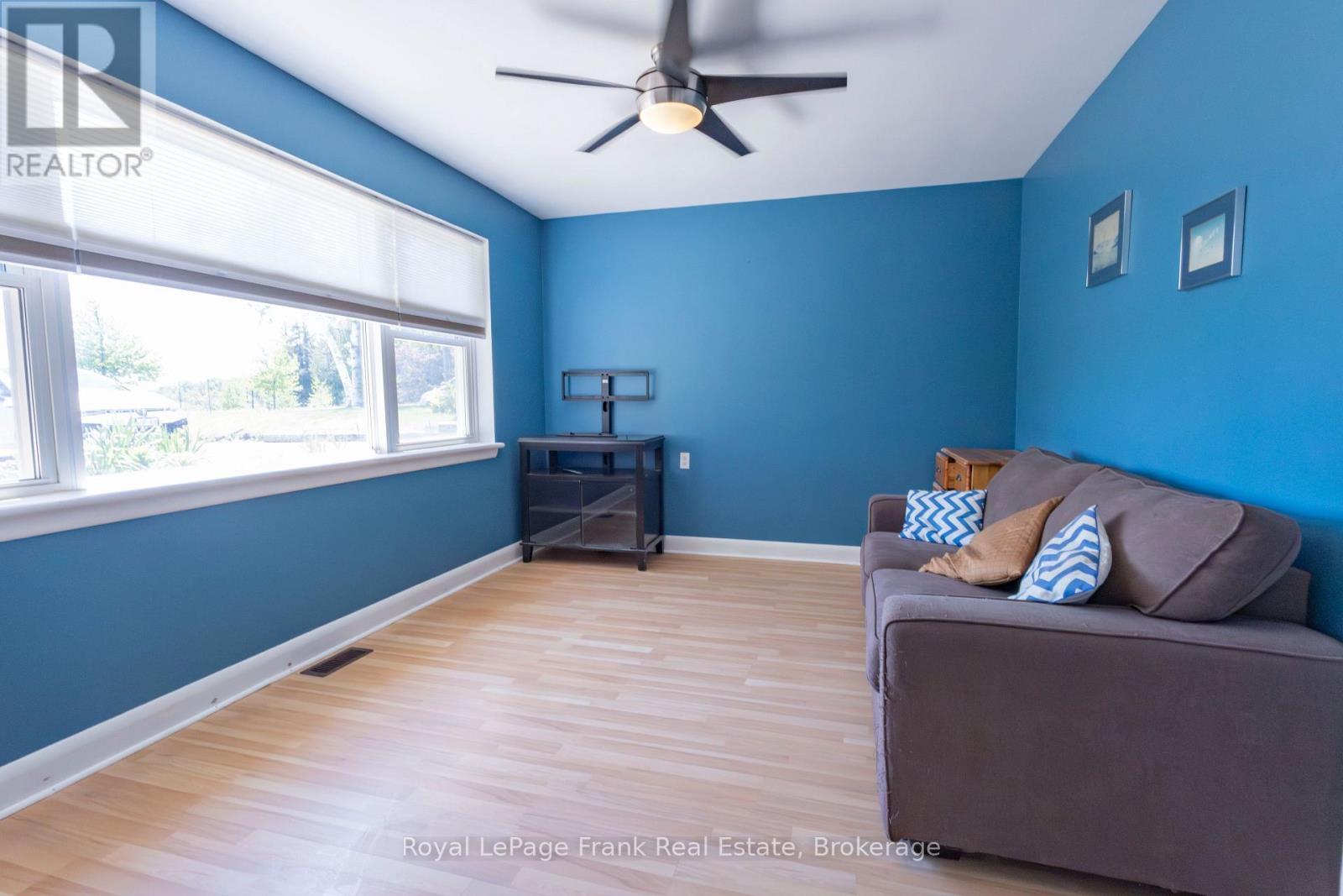 872 Weller Street, Peterborough (Monaghan Ward 2), ON - Indoor