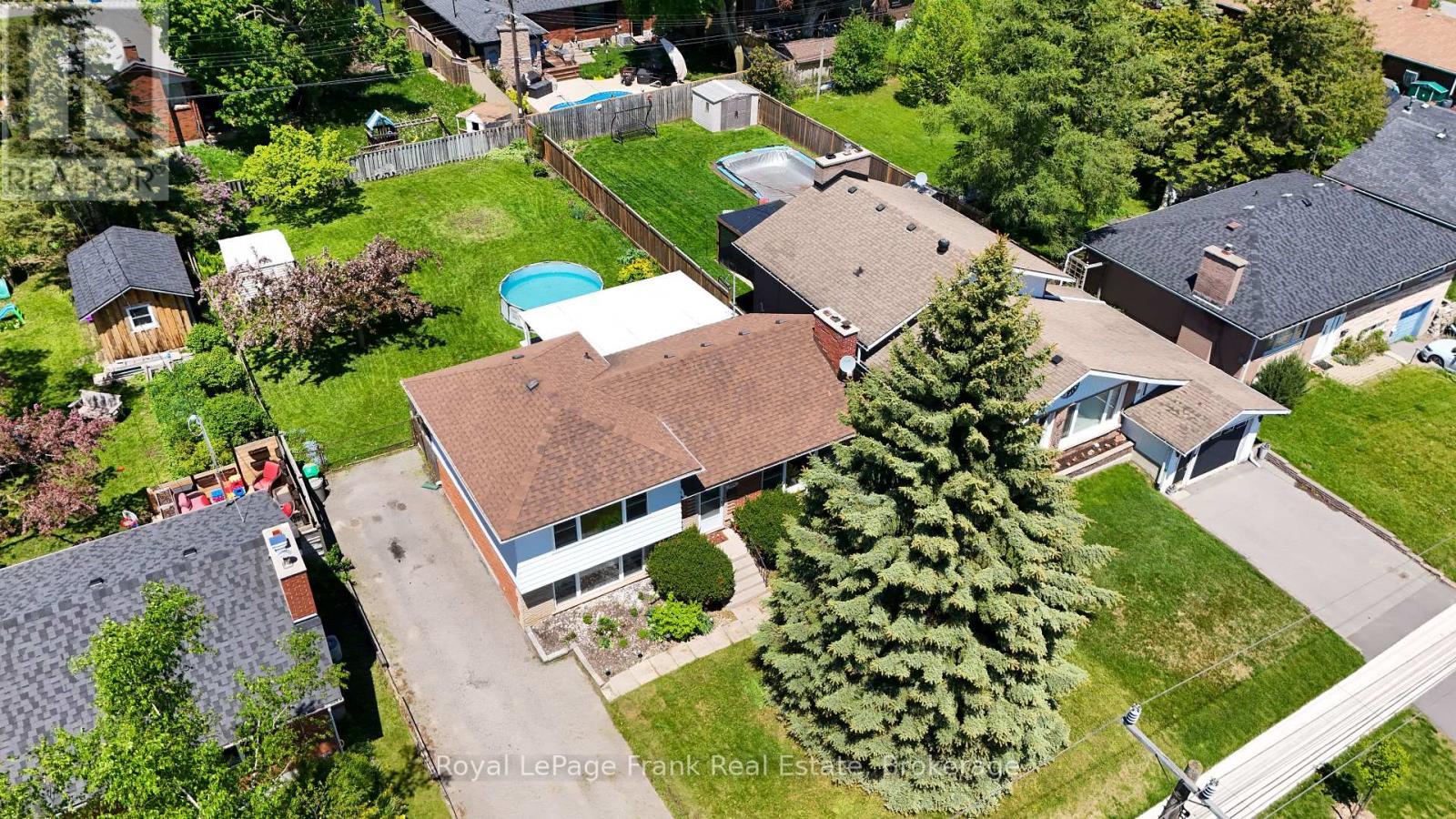 872 Weller Street, Peterborough (Monaghan Ward 2), ON - Outdoor