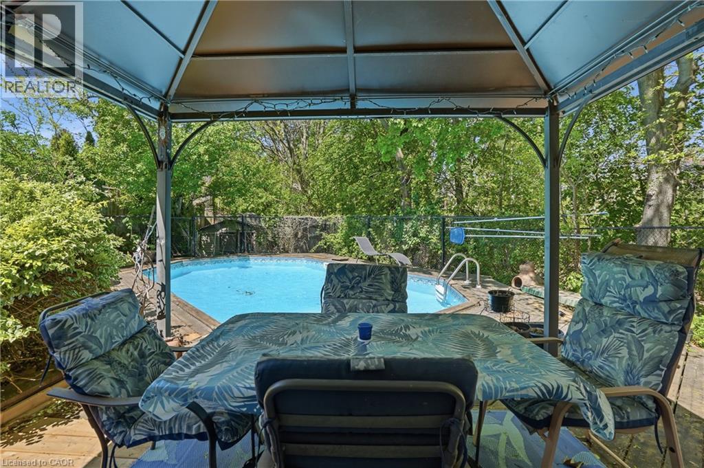 39 Paradise Road N, Hamilton, ON - Outdoor
