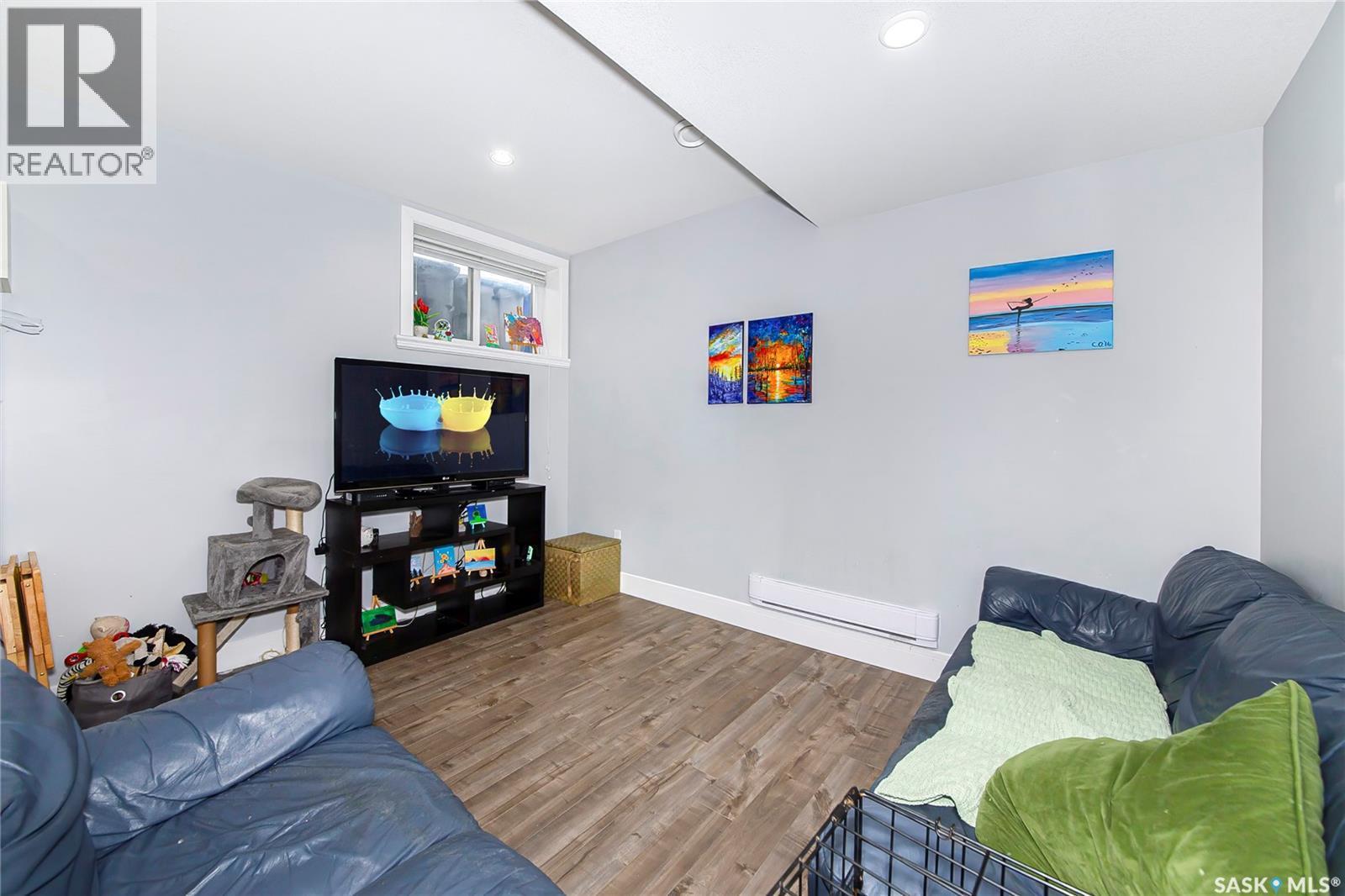 246 Fast Lane, Saskatoon, SK - Indoor Photo Showing Other Room