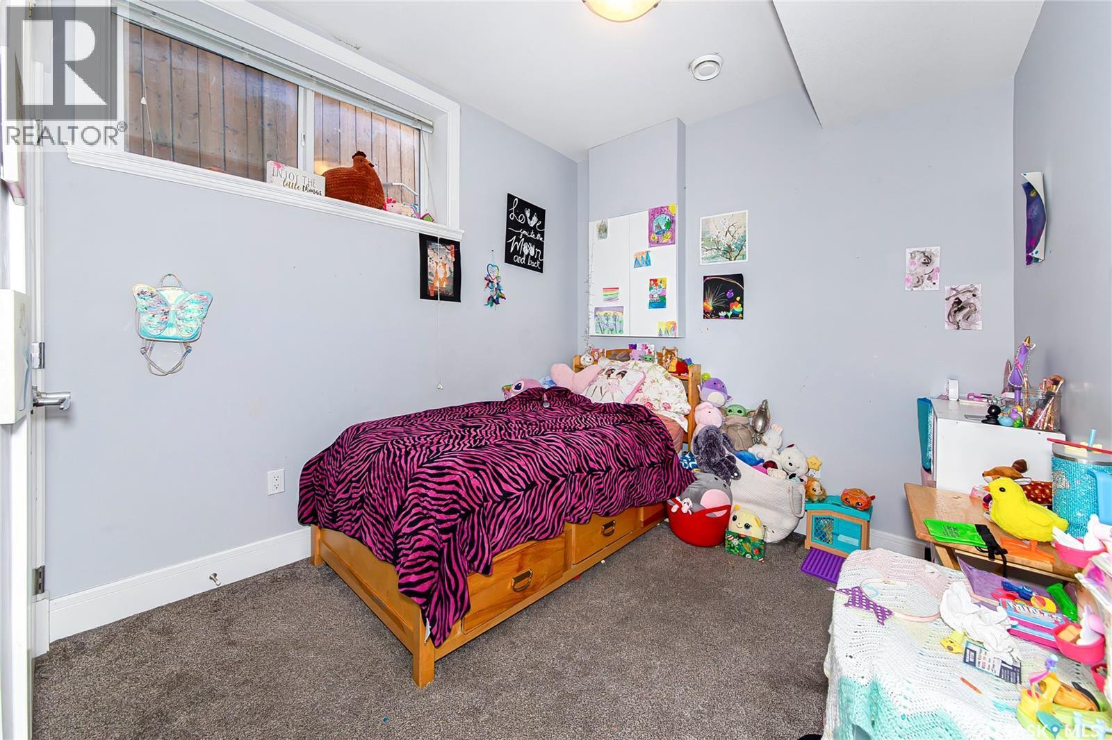 246 Fast Lane, Saskatoon, SK - Indoor Photo Showing Bedroom