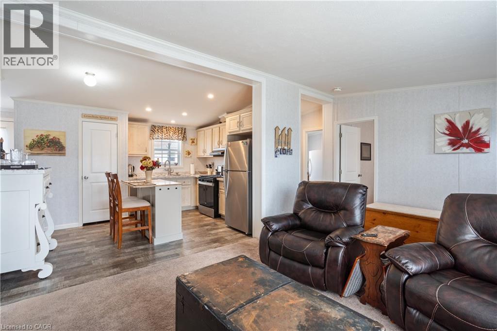 22 Copper Beech Drive, Nanticoke, ON - Indoor Photo Showing Living Room