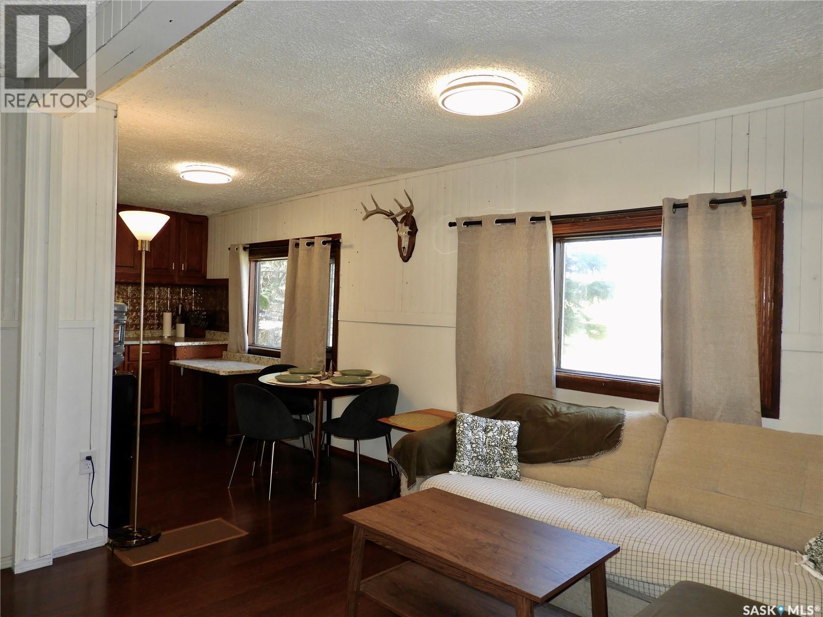 109 Windsor Avenue, Hague, SK - Indoor