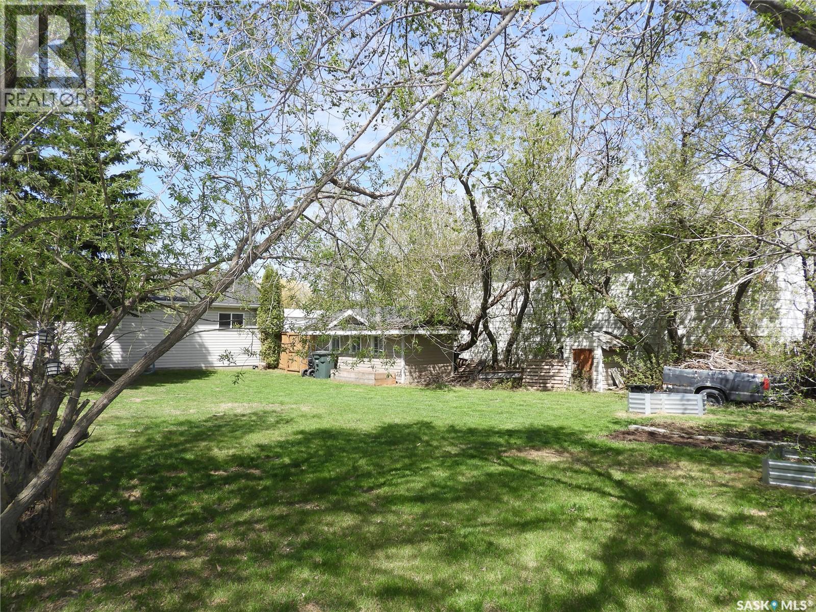 109 Windsor Avenue, Hague, SK - Outdoor