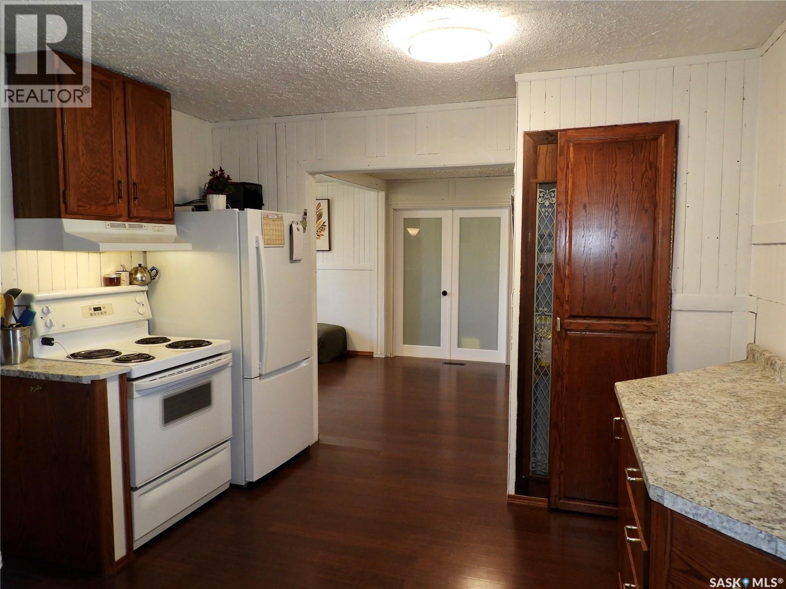 109 Windsor Avenue, Hague, SK - Indoor Photo Showing Kitchen