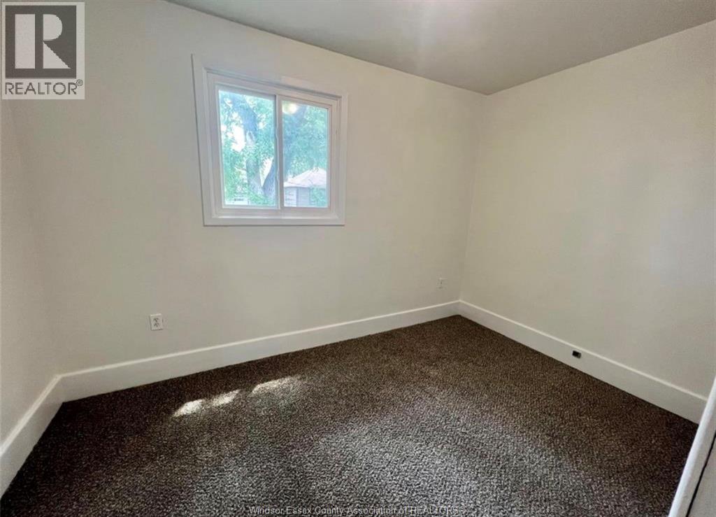 3458 Harris, Windsor, ON - Indoor Photo Showing Other Room