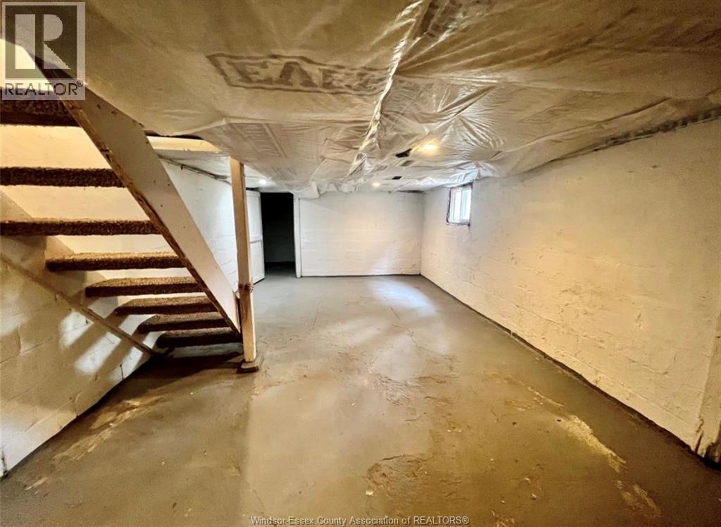 3458 Harris, Windsor, ON - Indoor