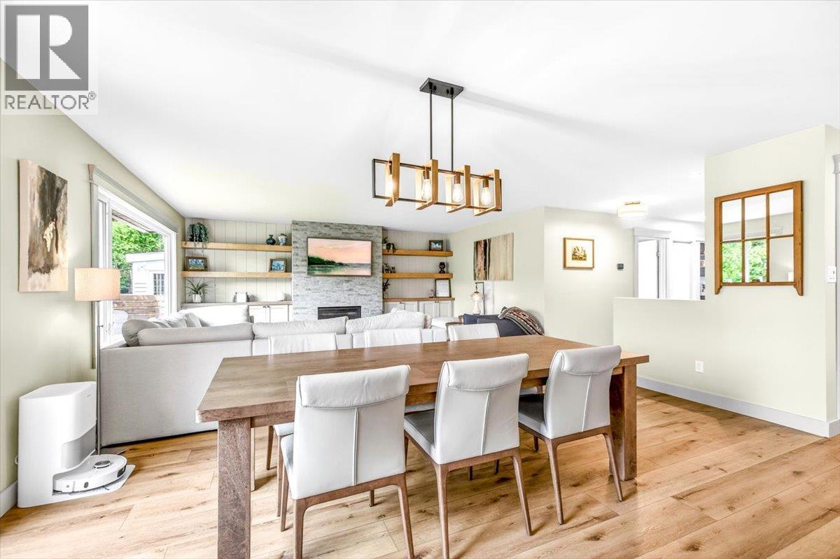 39 Elkview Drive, Fernie, BC - Indoor Photo Showing Dining Room