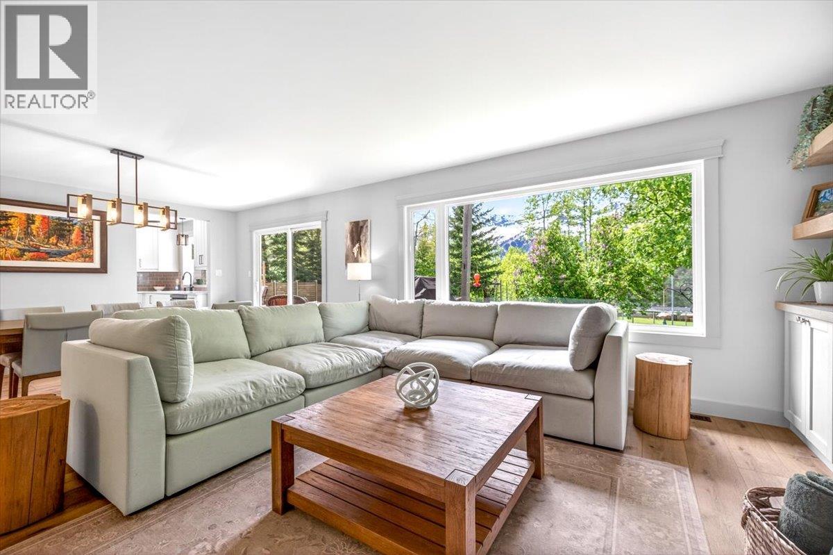 39 Elkview Drive, Fernie, BC - Indoor Photo Showing Living Room With Fireplace