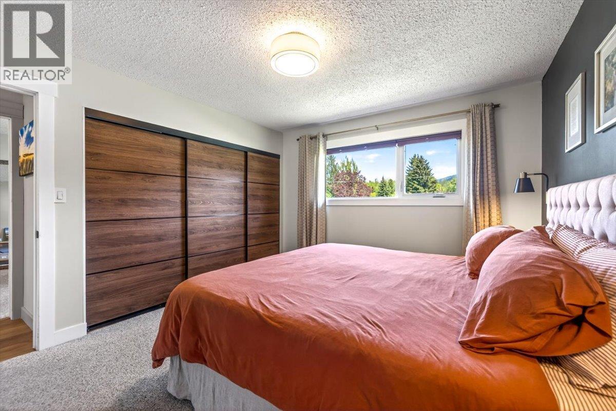 39 Elkview Drive, Fernie, BC - Indoor Photo Showing Bedroom