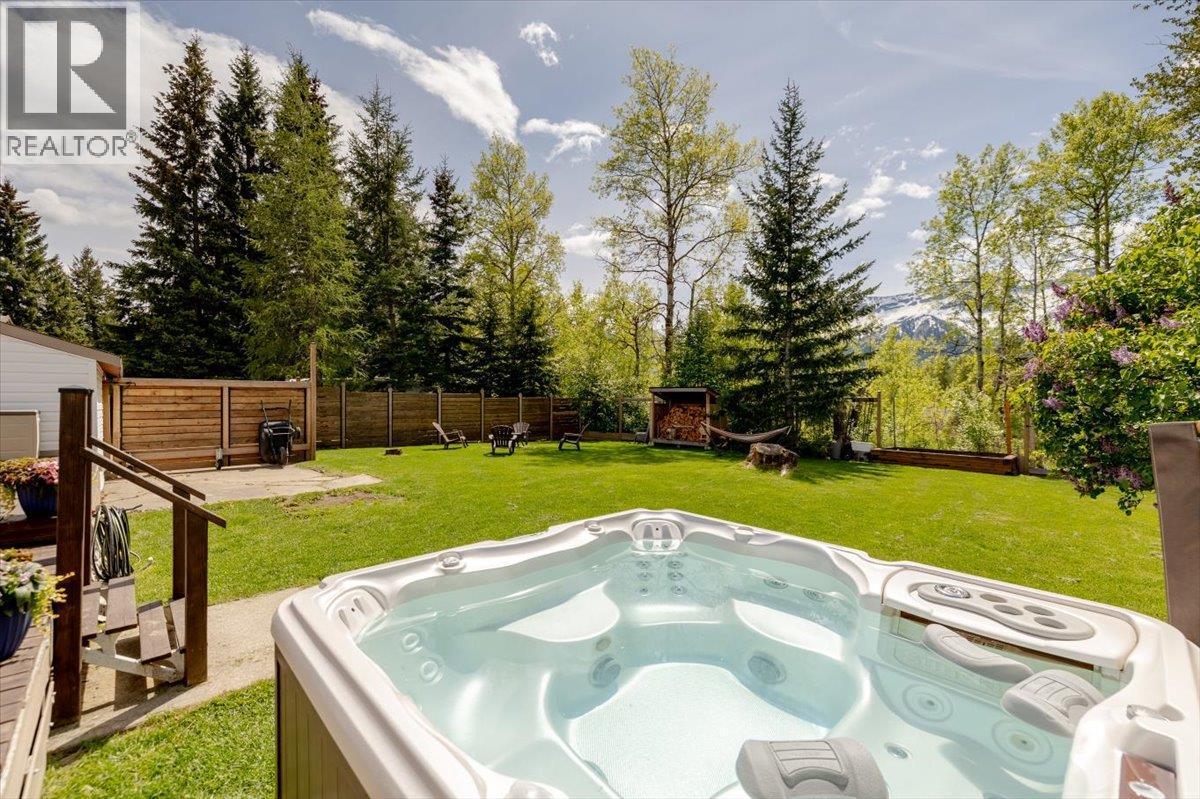 39 Elkview Drive, Fernie, BC - Outdoor With Backyard