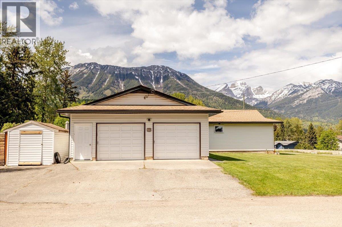 39 Elkview Drive, Fernie, BC - Outdoor