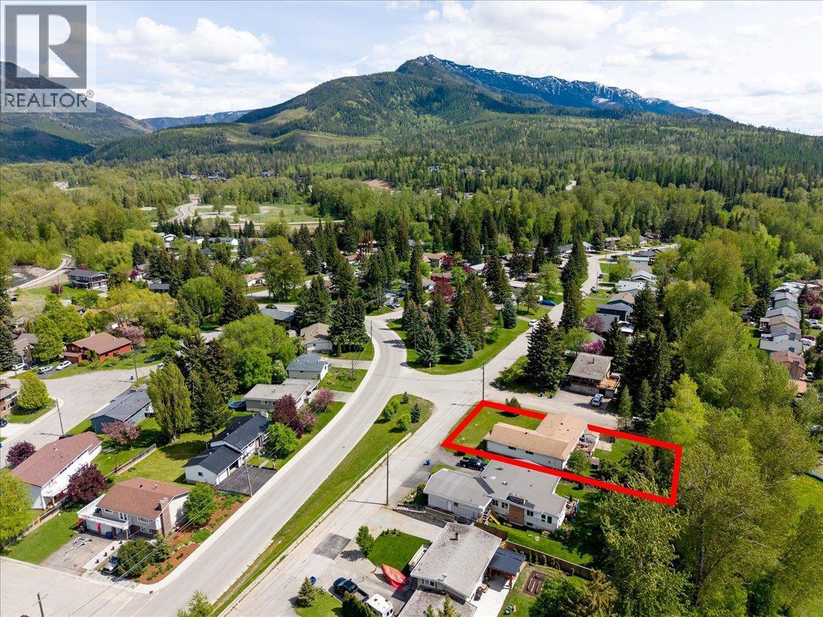 39 Elkview Drive, Fernie, BC - Outdoor With View