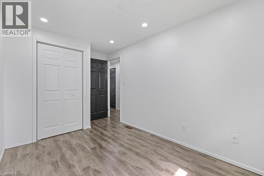 24 Tara Crescent, Thorold, ON - Indoor Photo Showing Other Room