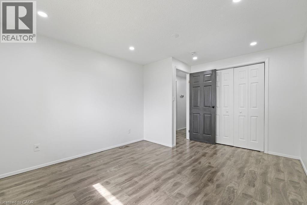 24 Tara Crescent, Thorold, ON - Indoor Photo Showing Other Room