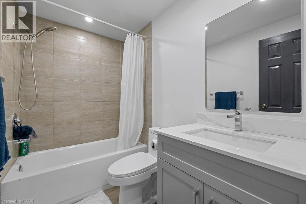 24 Tara Crescent, Thorold, ON - Indoor Photo Showing Bathroom