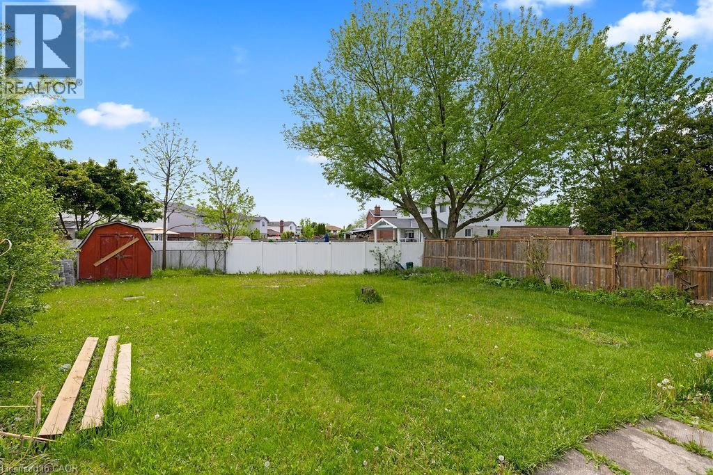 24 Tara Crescent, Thorold, ON - Outdoor With Backyard