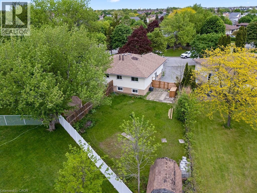 24 Tara Crescent, Thorold, ON - Outdoor