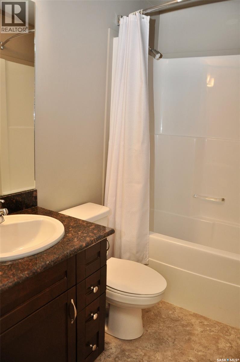 236 2710 Main Street, Saskatoon, SK - Indoor Photo Showing Bathroom