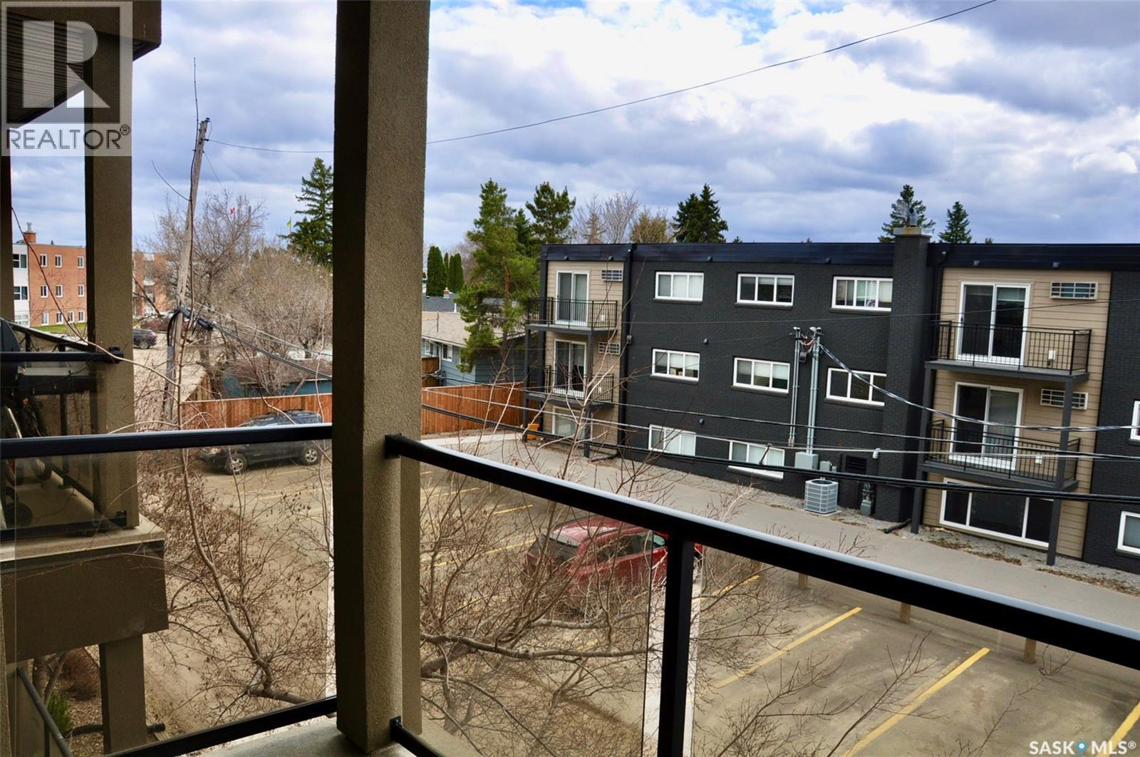 236 2710 Main Street, Saskatoon, SK - Outdoor
