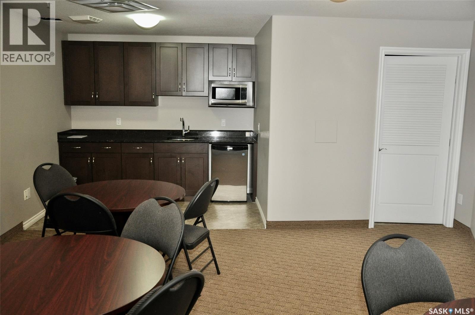 236 2710 Main Street, Saskatoon, SK - Indoor