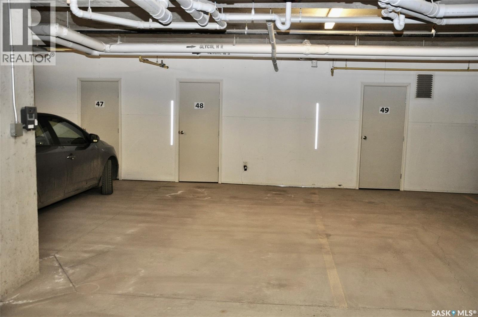 236 2710 Main Street, Saskatoon, SK - Indoor Photo Showing Garage