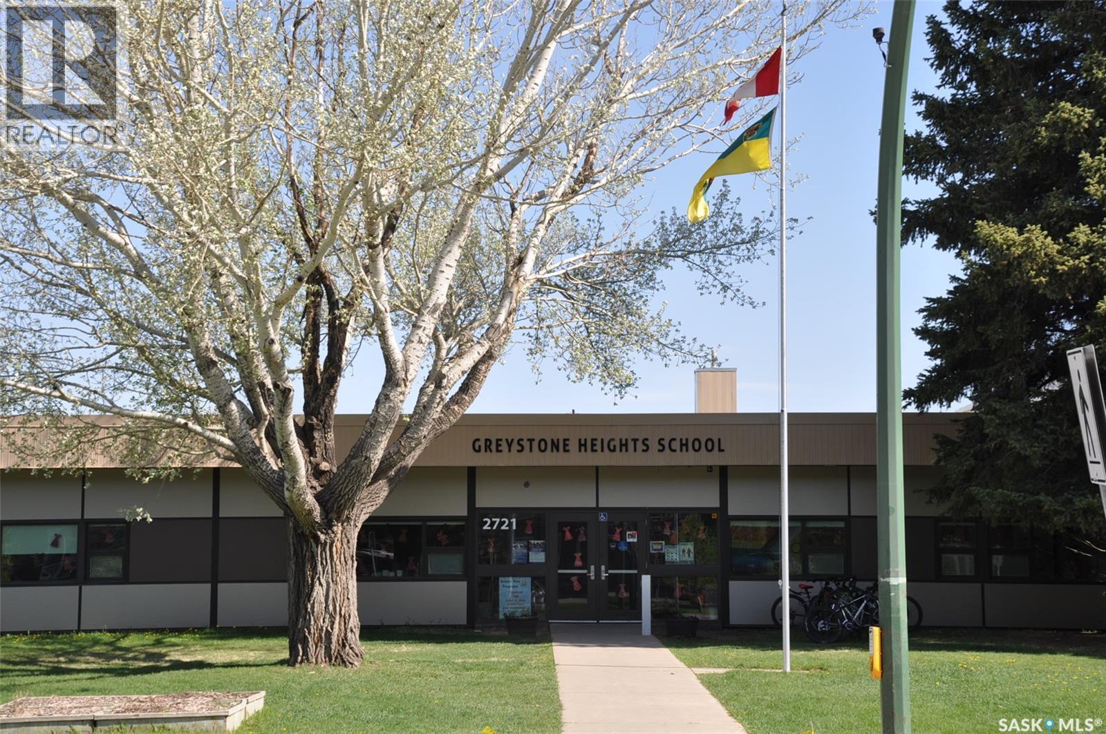 236 2710 Main Street, Saskatoon, SK - Outdoor