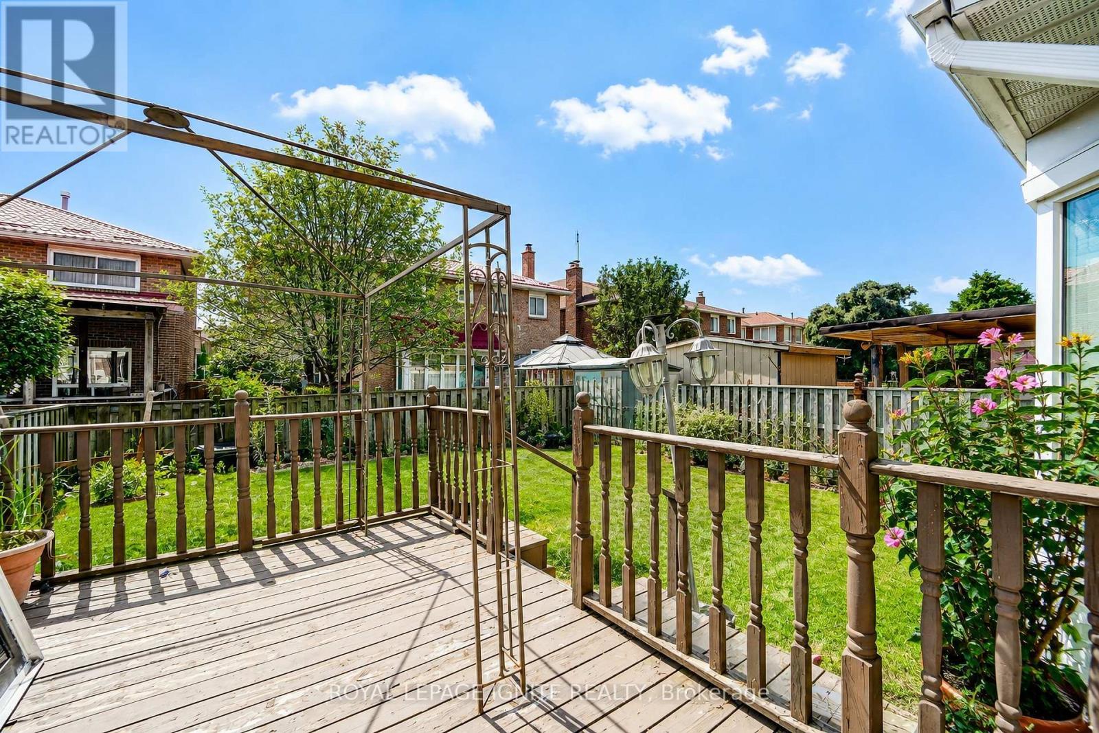 21 Halfmoon Square, Toronto, ON - Outdoor With Deck Patio Veranda With Exterior