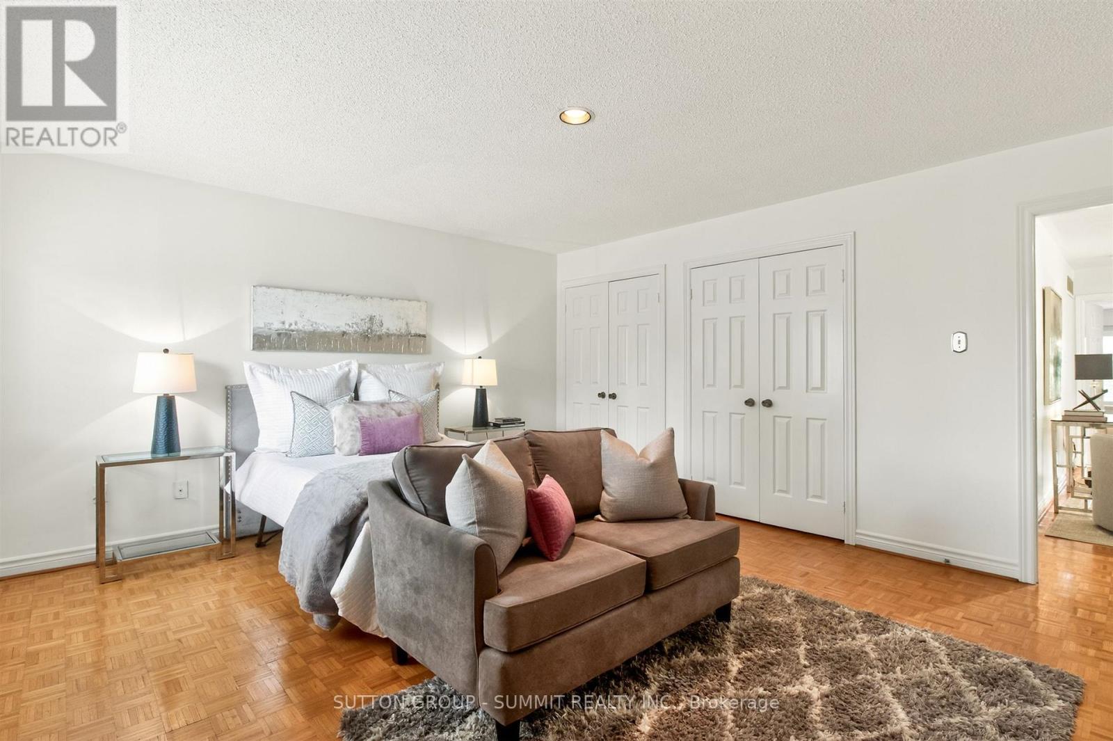 5308 Middlebury Drive, Mississauga, ON - Indoor Photo Showing Bedroom