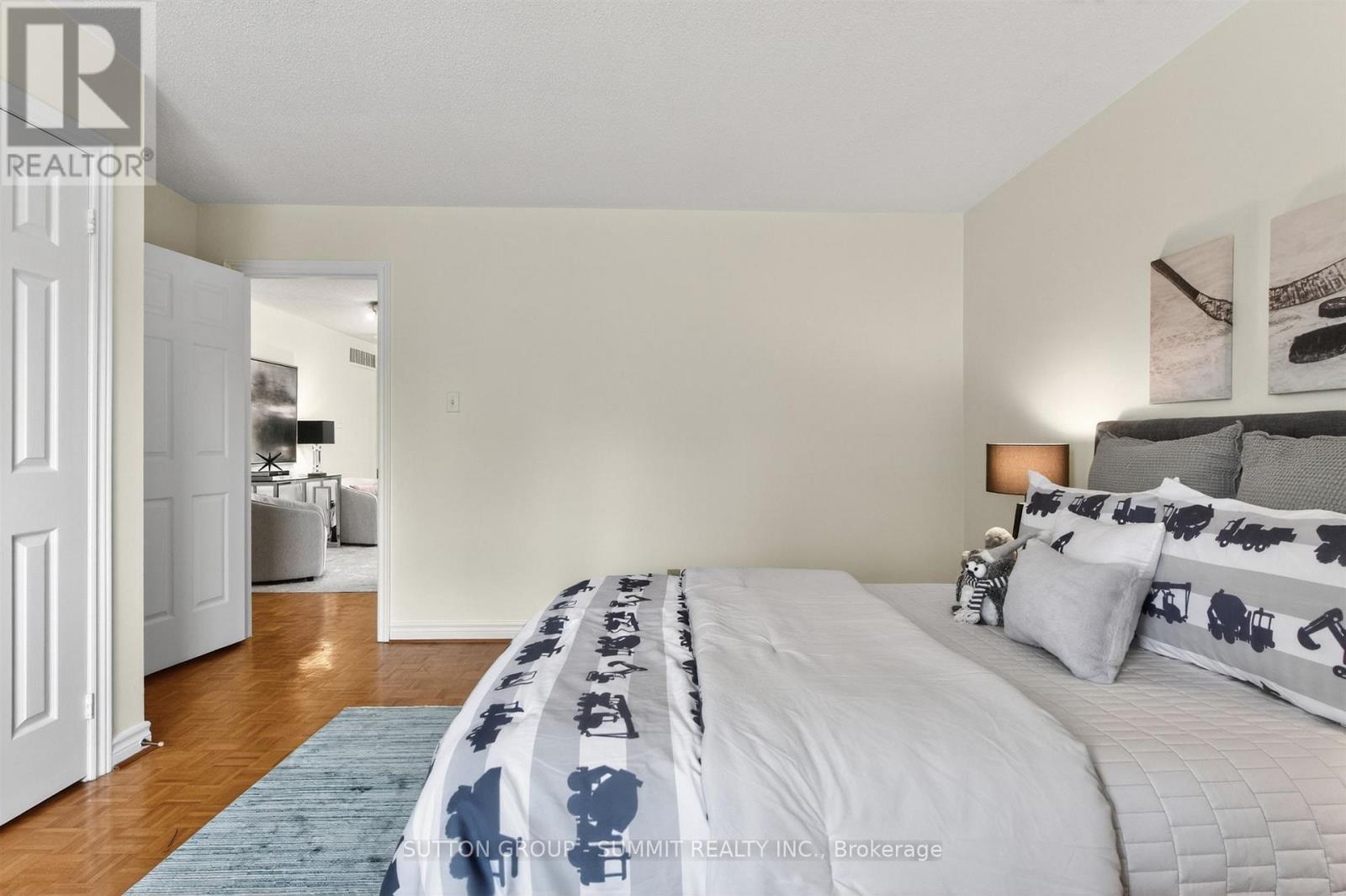 5308 Middlebury Drive, Mississauga, ON - Indoor Photo Showing Bedroom