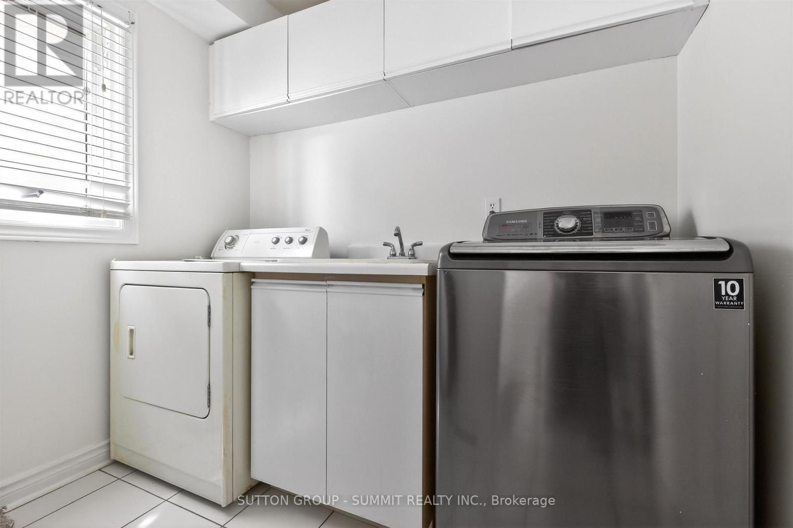 5308 Middlebury Drive, Mississauga, ON - Indoor Photo Showing Laundry Room
