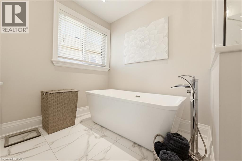 64 Highgate Road, Kitchener, ON - Indoor Photo Showing Bathroom