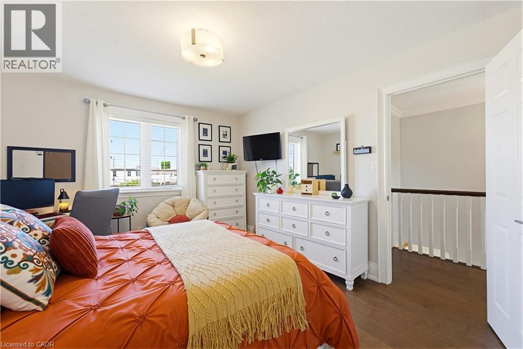 64 Highgate Road, Kitchener, ON - Indoor Photo Showing Bedroom