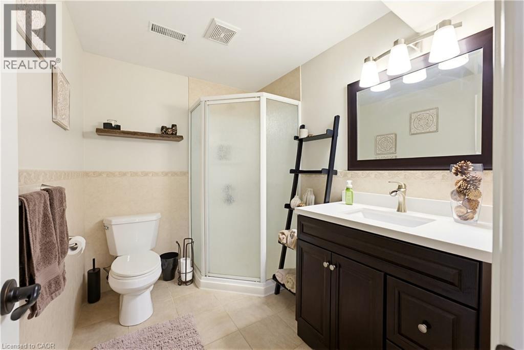 64 Highgate Road, Kitchener, ON - Indoor Photo Showing Bathroom