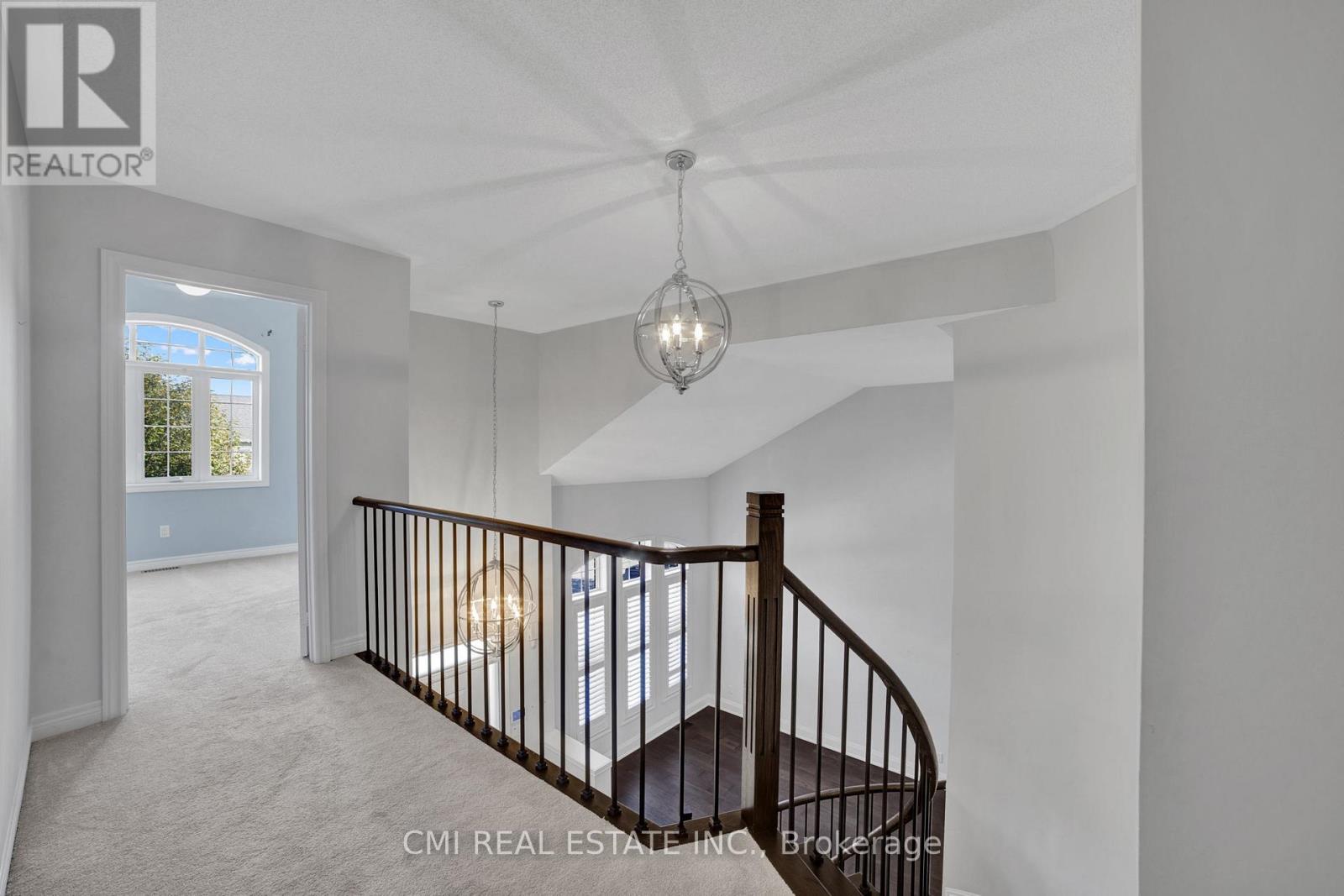 2171 Jardine Crescent, Burlington, ON - Indoor Photo Showing Kitchen