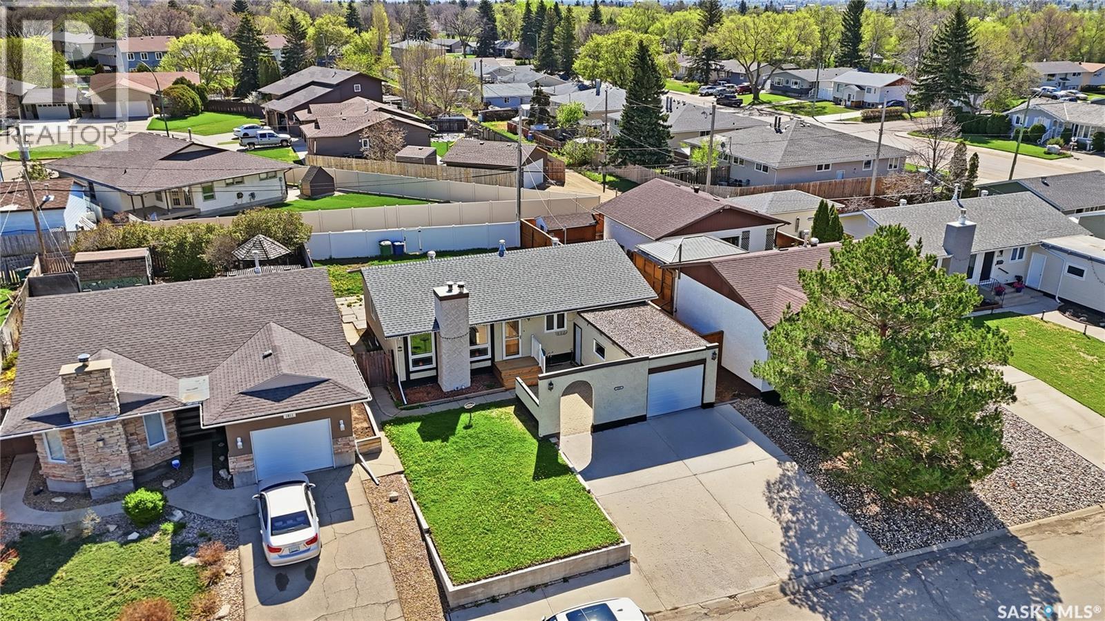 1009 Corman Crescent, Moose Jaw, SK - Outdoor