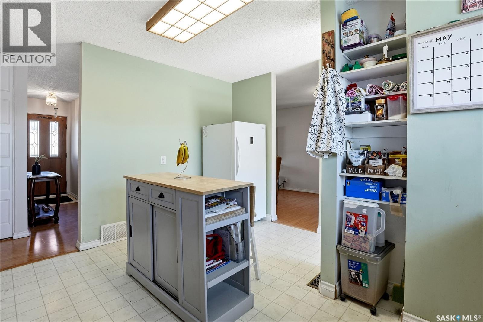 1009 Corman Crescent, Moose Jaw, SK - Indoor Photo Showing Other Room