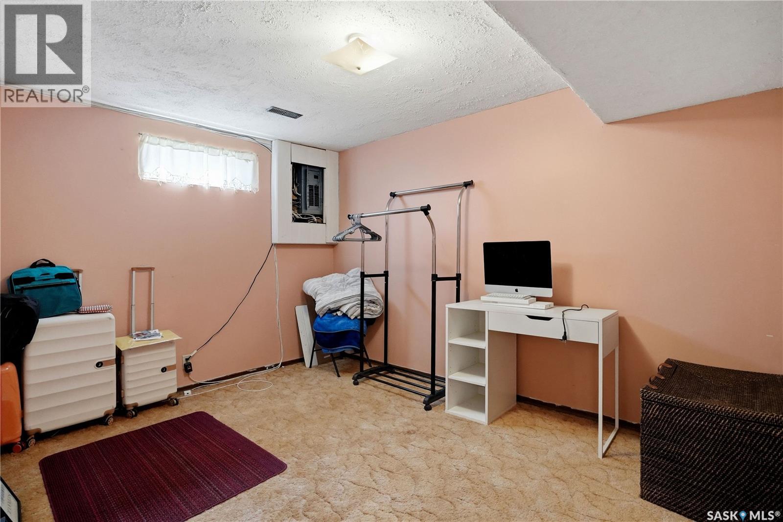 1009 Corman Crescent, Moose Jaw, SK - Indoor Photo Showing Office