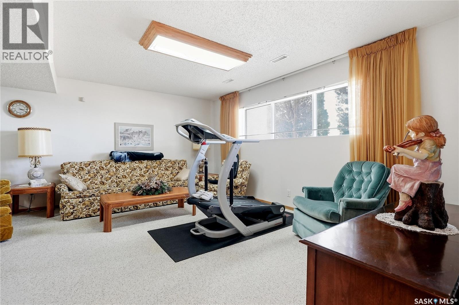 3355 Fairlight Drive, Saskatoon, SK - Indoor Photo Showing Gym Room