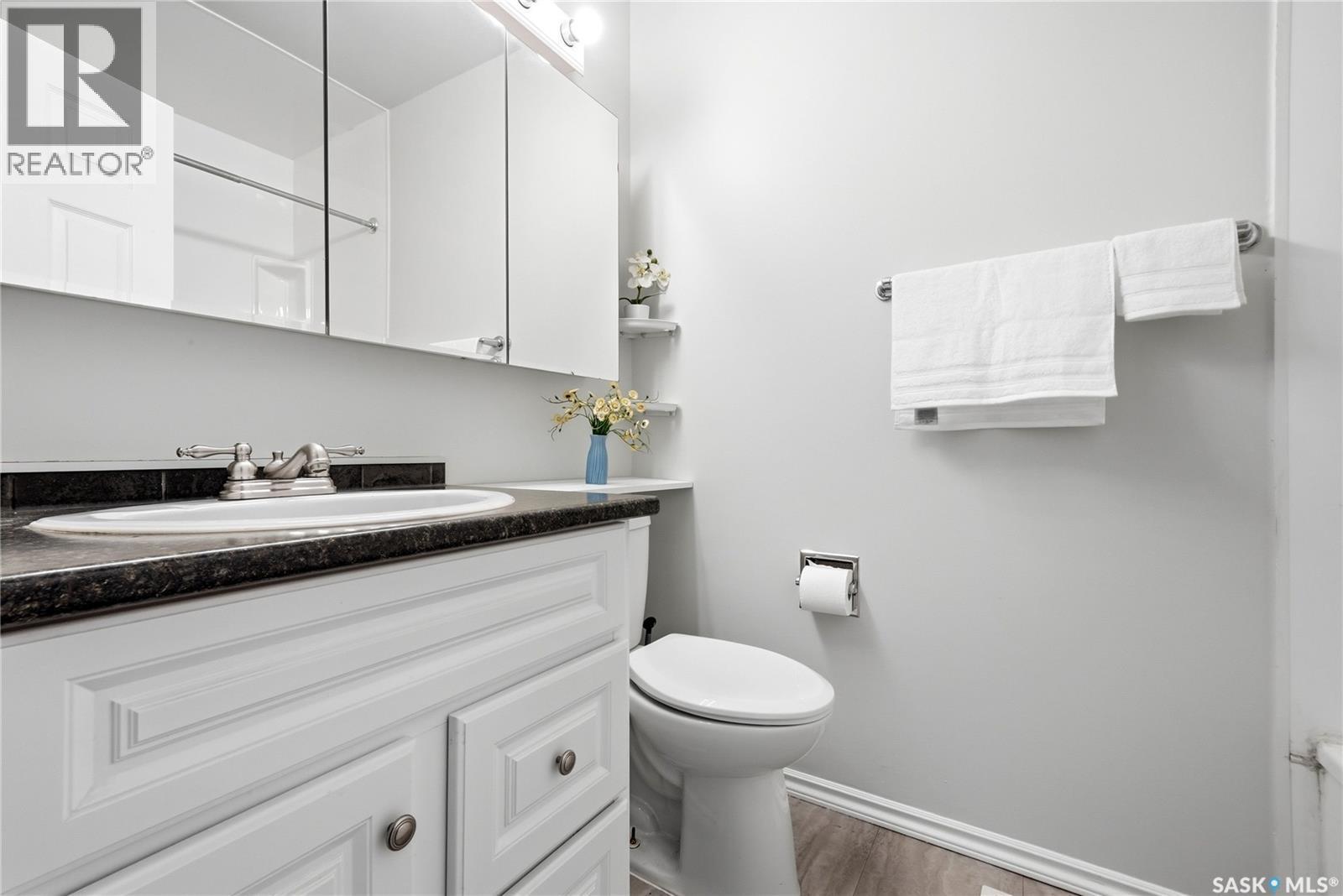 6427 Rochdale Boulevard, Regina, SK - Indoor Photo Showing Bathroom