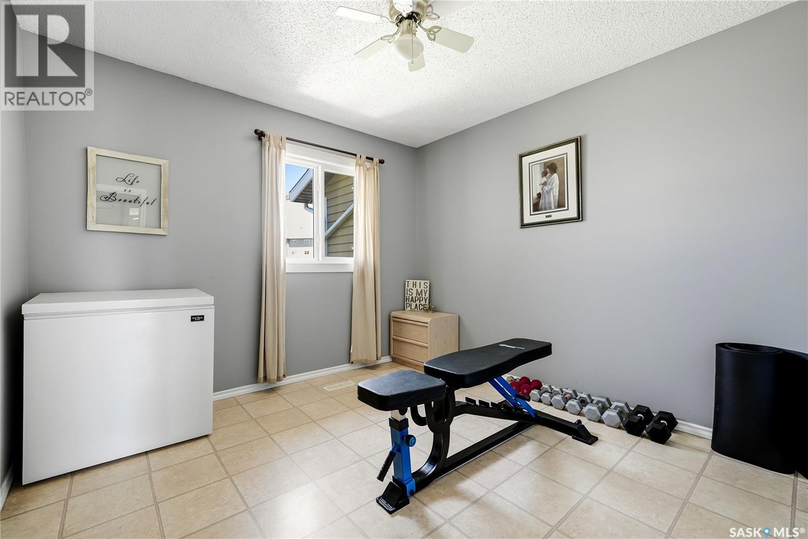 6427 Rochdale Boulevard, Regina, SK - Indoor