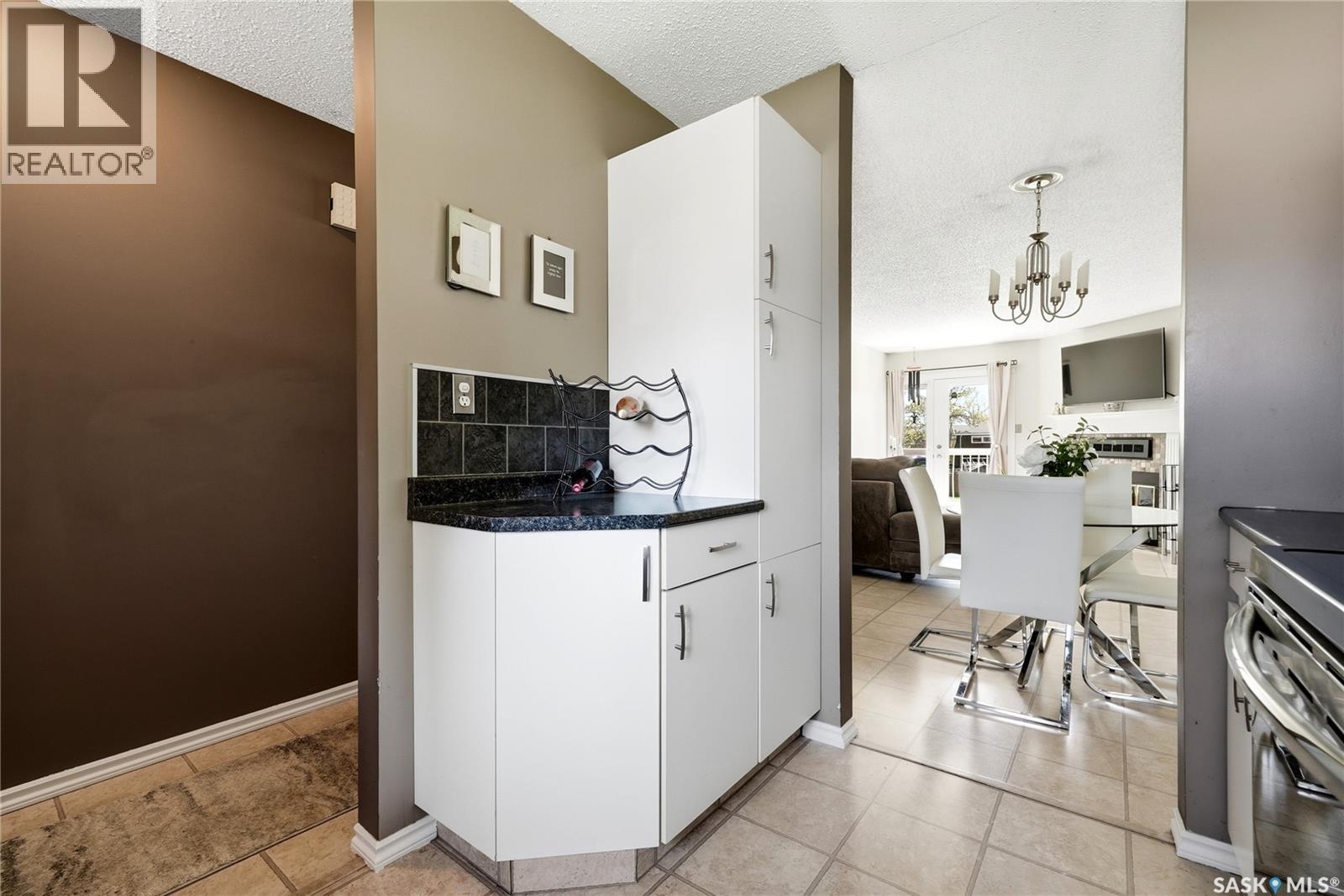 6427 Rochdale Boulevard, Regina, SK - Indoor Photo Showing Other Room